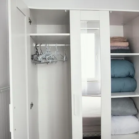 Apartment Cozy Modern